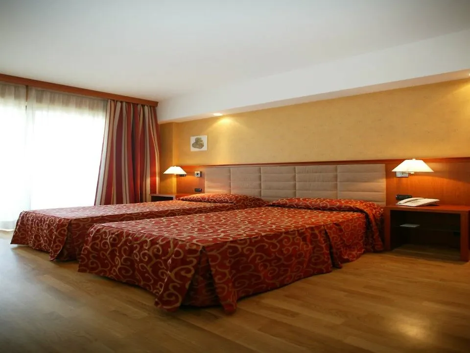 Hotel Nettuno Catania 4*,